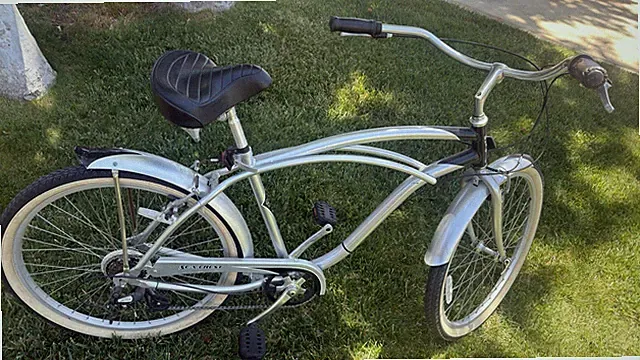 Phat Cycles Silver Cruiser Bike 26in Grip Shifter Fenders Kickstand
